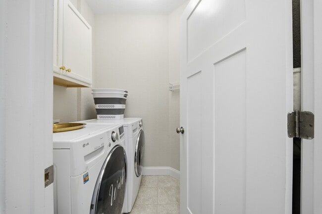 Building Photo - 544 Mill Creek Pkwy