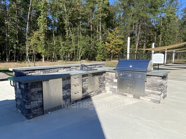 Building Photo - 18422 Centennial Cir