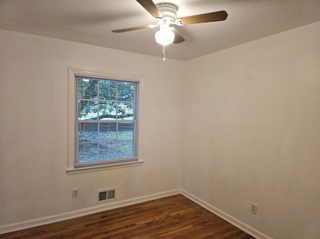 Building Photo - Morrow's Latest Renovated 3 Bedroom, 1.5 B...