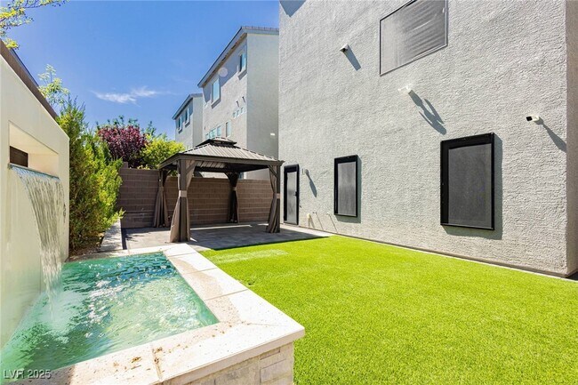 Building Photo - 8095 Carpenter Creek Ave