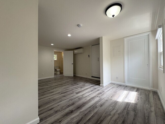 Building Photo - Exceptional Estate with Main Residence, Two ADUs & Office