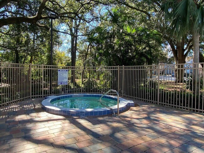 Building Photo - Charming Remodeled 2 Bed/2 Bath Condo in Altamonte Springs!