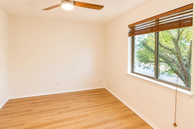 Building Photo - 8807 Springmail Cir