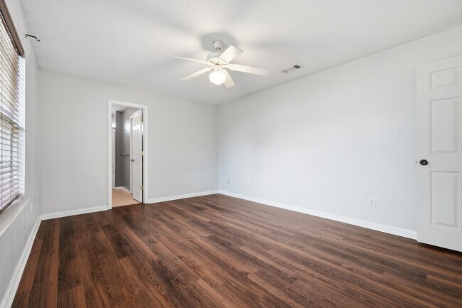 Building Photo - 955 Pacific Silver Ct