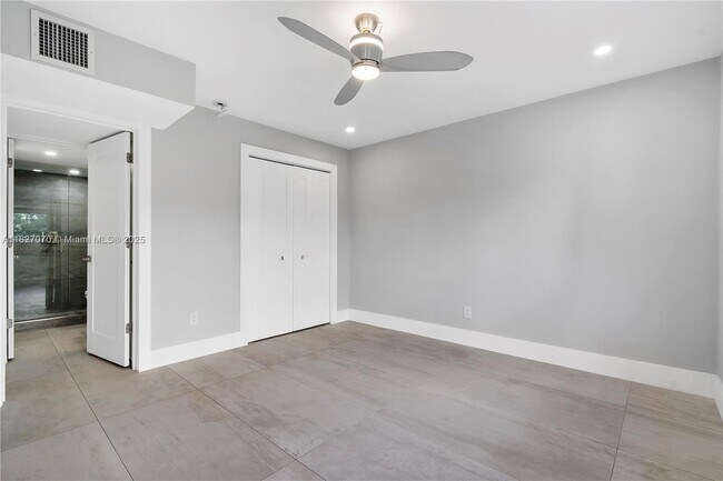 Building Photo - 2115 NE 37th Dr