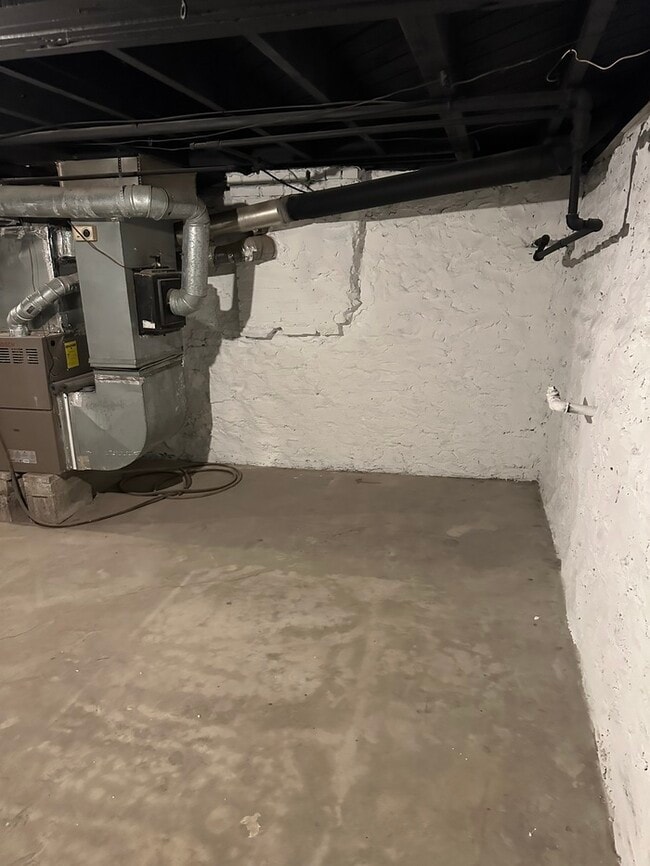 Building Photo - 5414 Brooklyn Ave