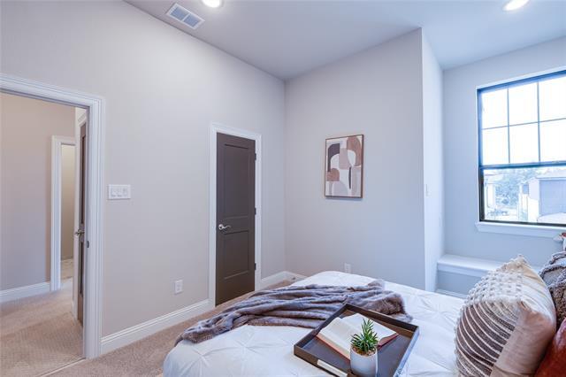 Building Photo - 307 Sunset Ln