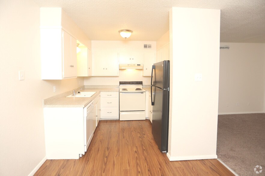 The Landing at Pinewood Park 502 Slide Rd Lubbock TX 79416