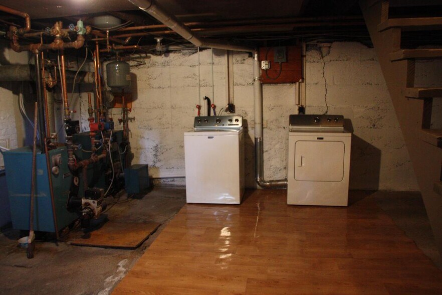 Basement Laundry/Furnace Area - 1006 Center St
