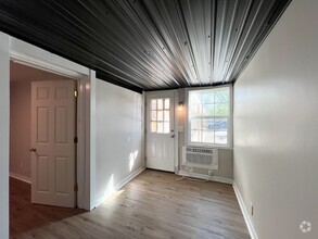 Building Photo - 2510 Fort Campbell Blvd
