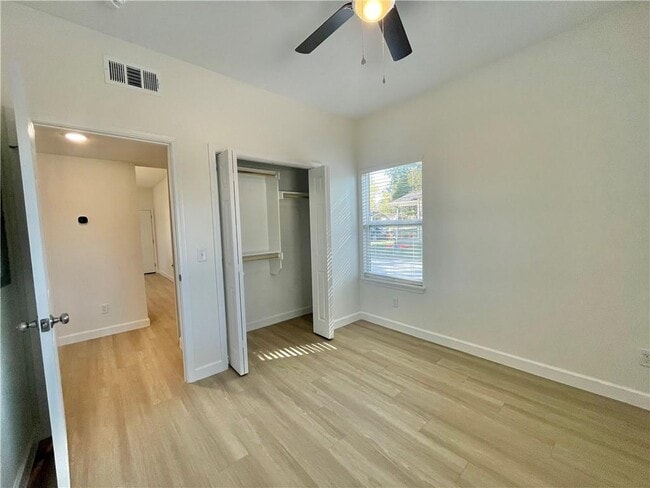 Building Photo - 506 Park St