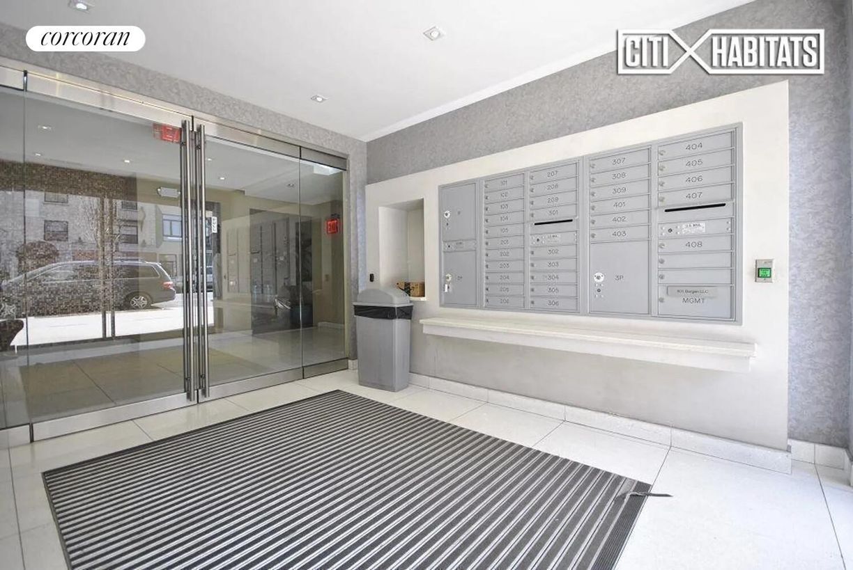 Building Photo - 801 Bergen St