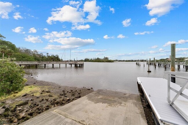 Building Photo - 1239 Windy Bay Shl