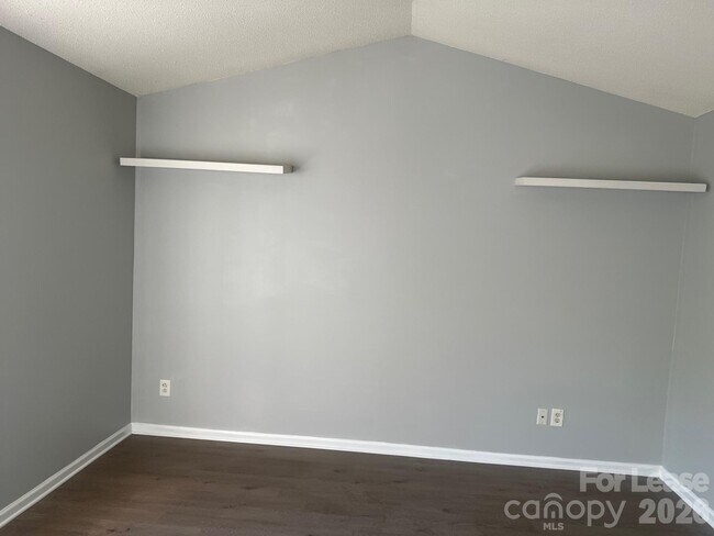 Building Photo - 5209 Ficus Tree Ln