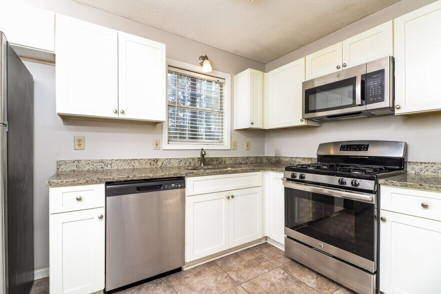 Building Photo - 200 Campbell Dr