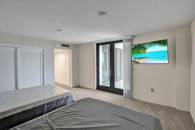 Building Photo - 1401 S Ocean Blvd