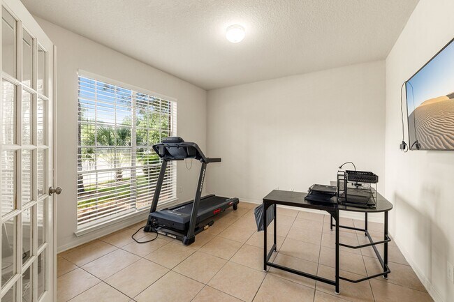 Building Photo - 20307 Wild Berry Dr