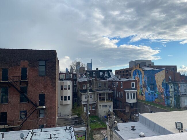 Primary Photo - 1526 W Stiles St