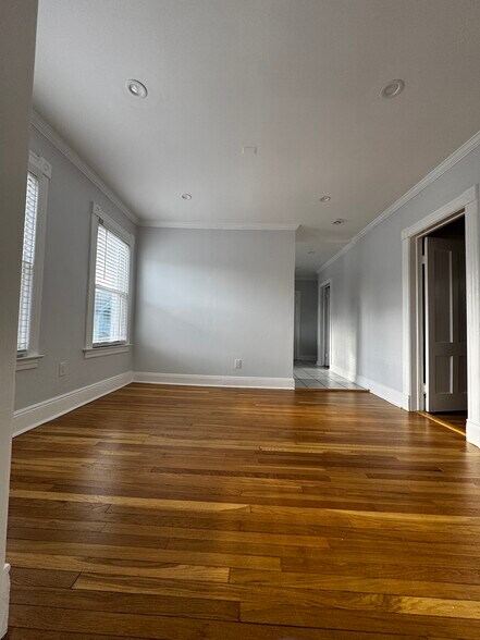 Dinning Room - 32 Center St