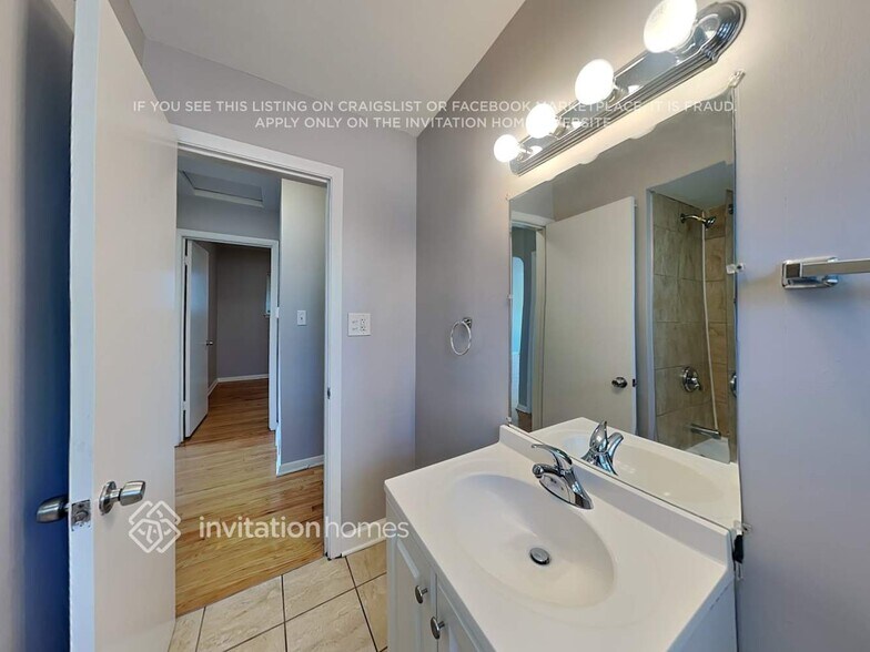 Building Photo - 3800 Euclid Ave