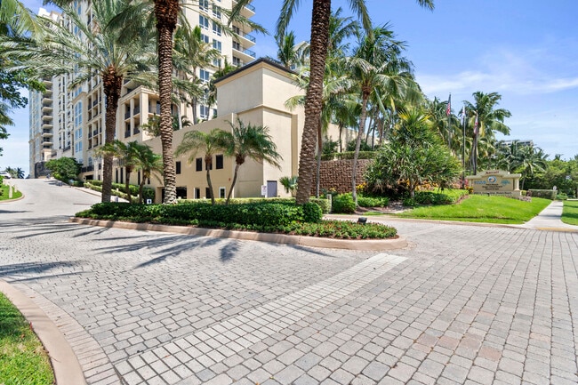 Building Photo - 3800 N Ocean Dr
