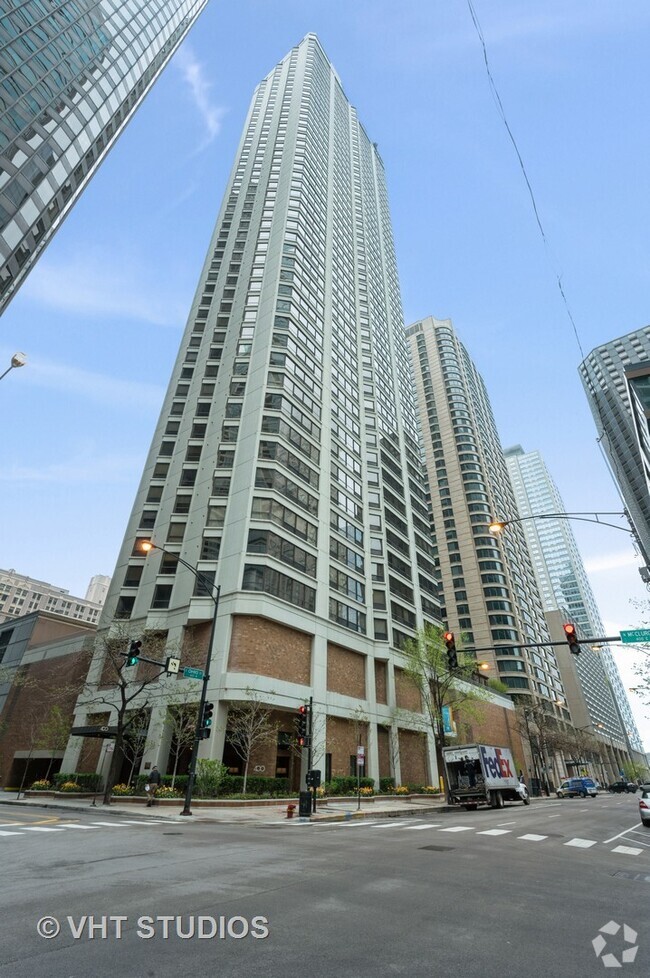 Building Photo - 400 E Ohio St