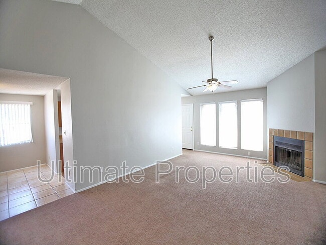 Building Photo - 1803 W Barrow Dr