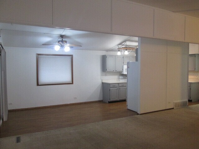 Building Photo - 324 6th St