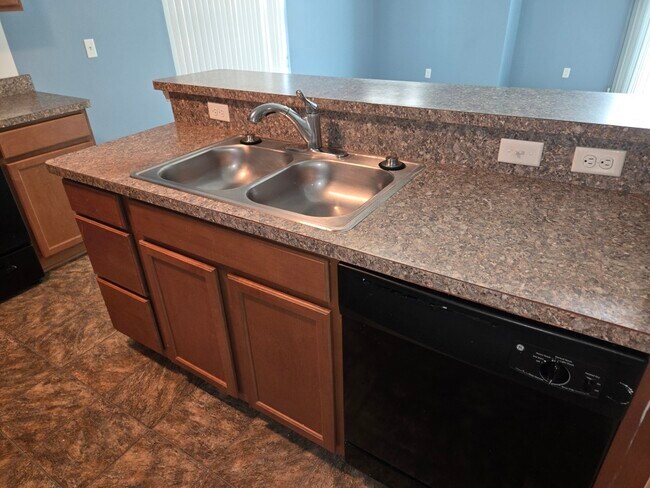 Building Photo - 29949 Fox Run Cir