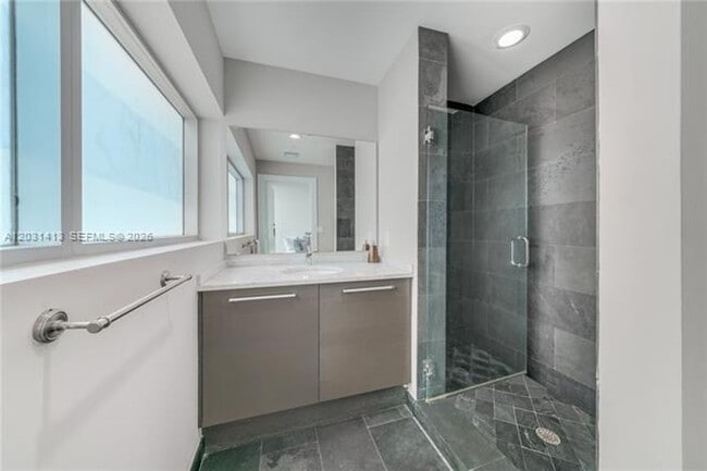 Building Photo - 900 Biscayne Blvd