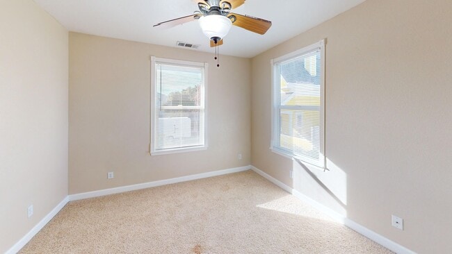 Building Photo - Branch, 367-369