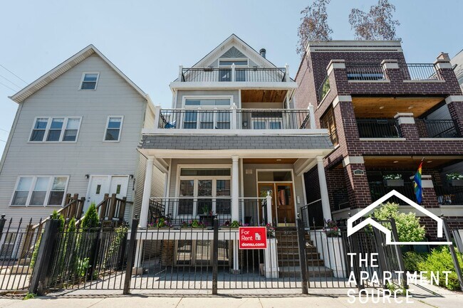 Building Photo - 3216 N Racine Ave