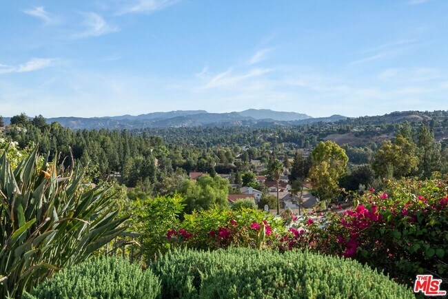 Building Photo - 24534 Stonegate Dr