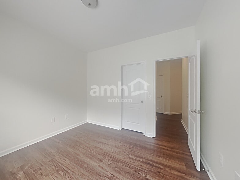 Building Photo - 4410 Split Creek Dr