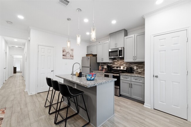 Building Photo - 7980 Ethel St