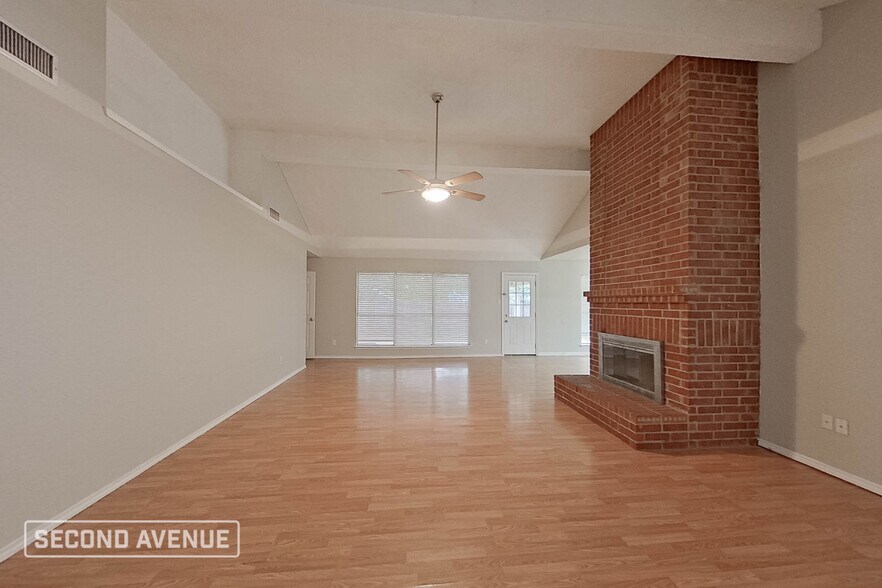 Building Photo - 7002 Hawaii Ln