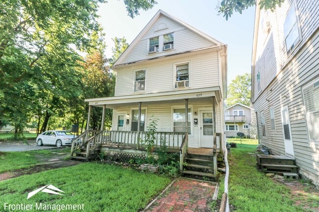 Primary Photo - Perfectly located duplex near downtown Manhattan and City Park!