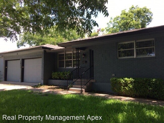 Building Photo - 3 br, 2 bath House - 1821 S. 43rd St.