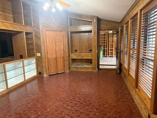 Building Photo - 2309 Richwood Dr