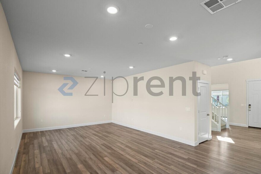 Building Photo - 5587 Howell Mountain Ln