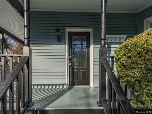 Building Photo - 232 Franklin Ave