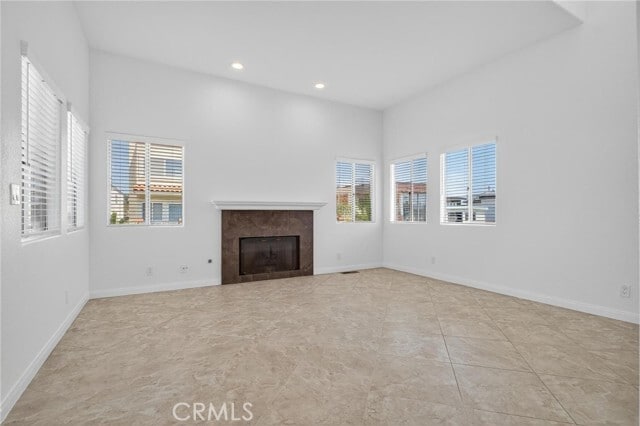 Building Photo - 849 Loma Dr