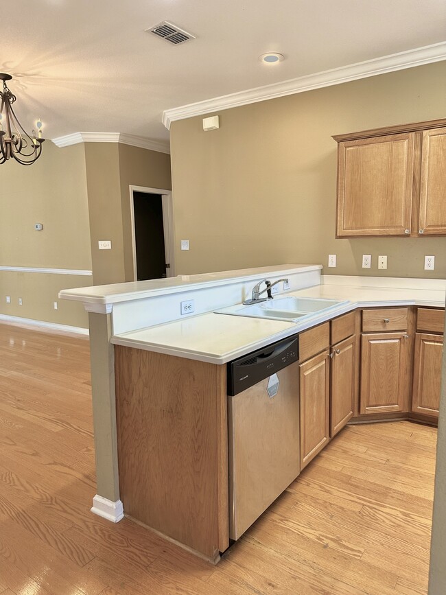 Building Photo - 2627 Spring Creek Hwy