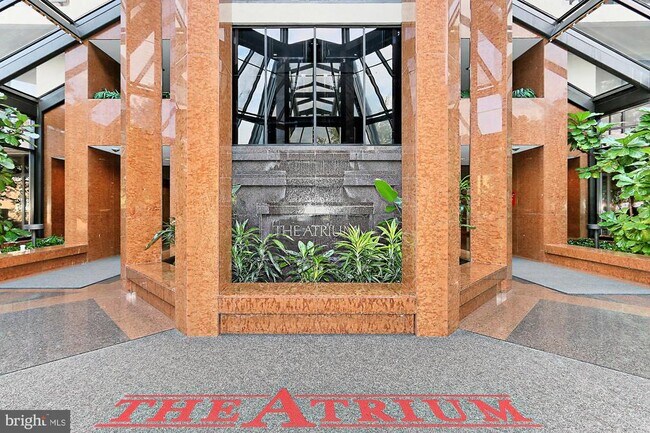 Building Photo - 1530 Key Blvd