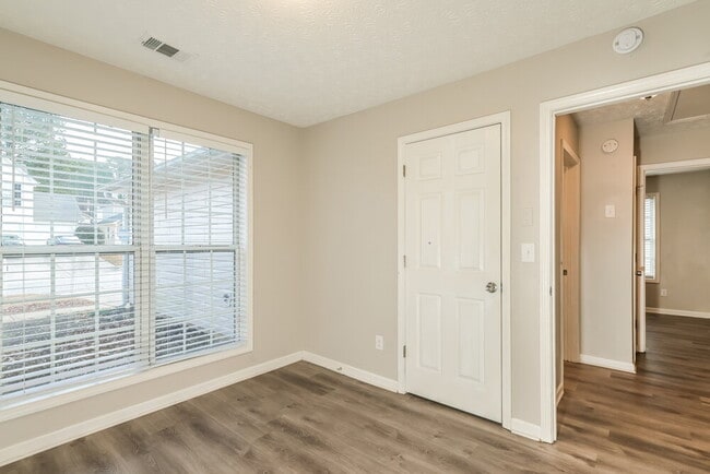 Building Photo - 2219 Ligney Creek Ln