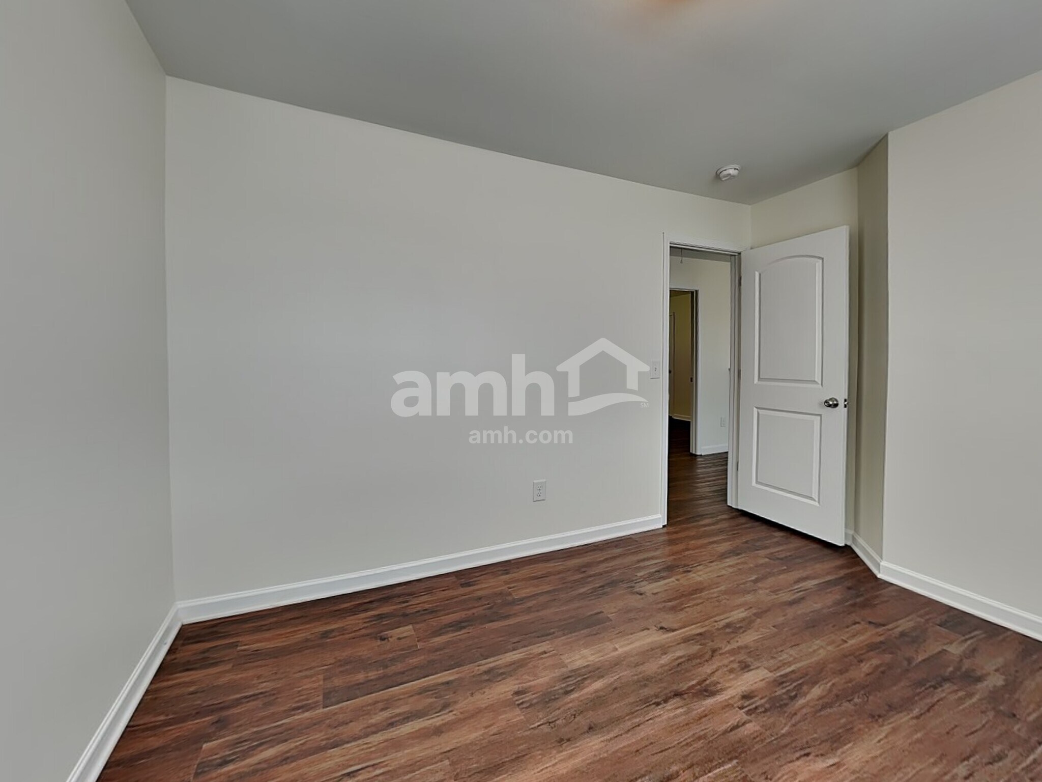 Building Photo - 3022 Bushfield Dr