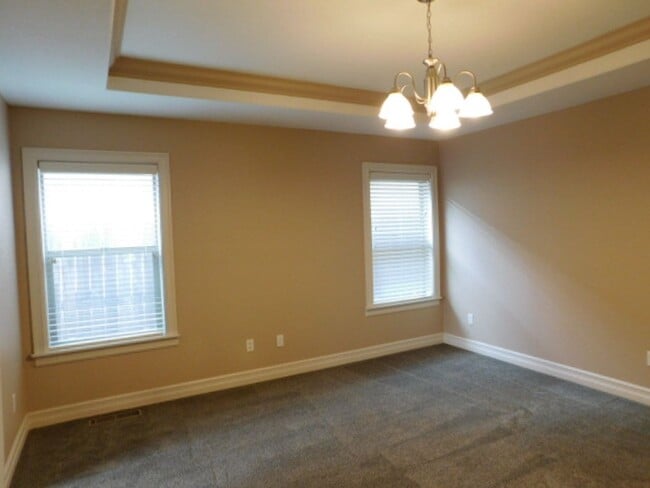 Building Photo - 3Bd/2Ba Single Story House - Available to View!