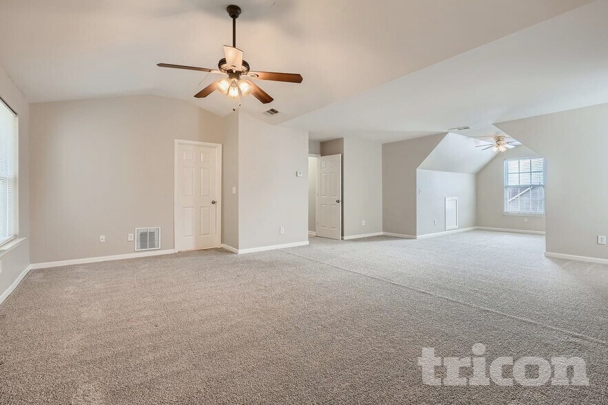 Building Photo - 3368 Hunting Creek Pass