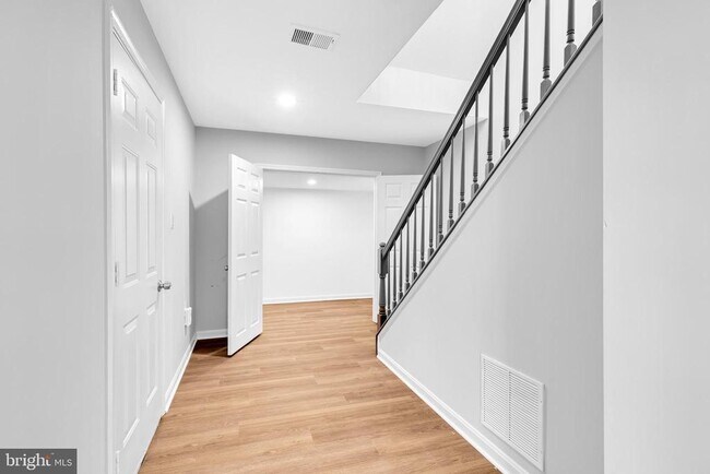 Building Photo - 2900 Jessica Ct