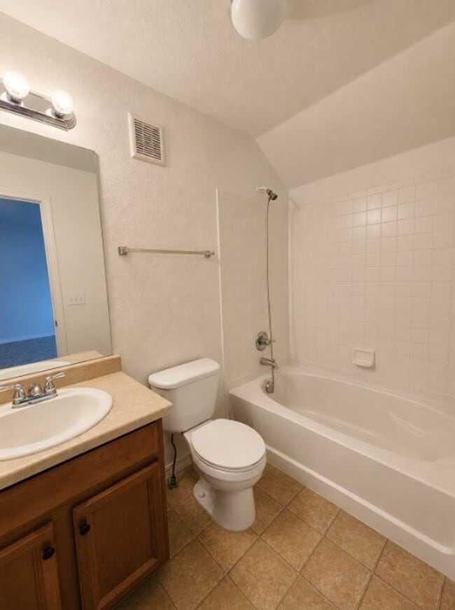 Building Photo - 23525 E Platte Dr